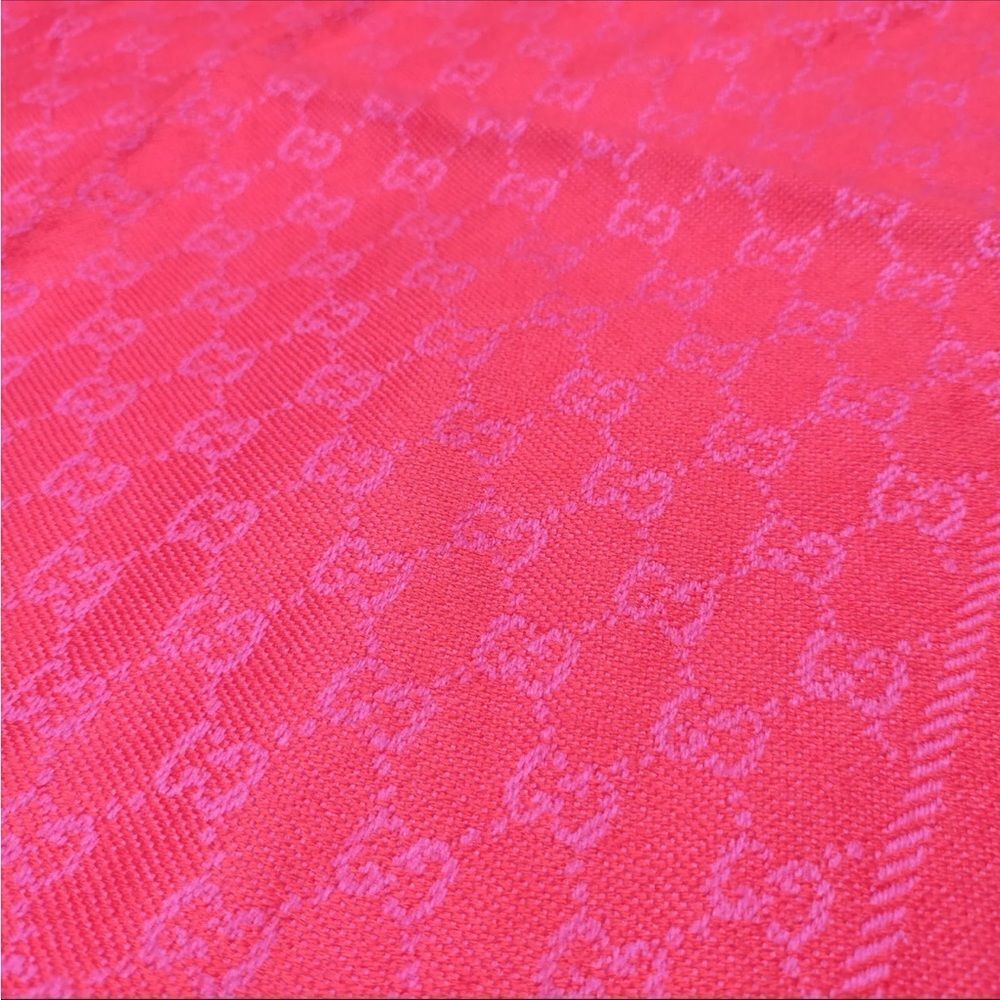 Gucci Red Fuchsia GG Monogram Wool Lame Jacquard Stenlux Scarf Stole Shawl Wrap - Picture 10 of 10